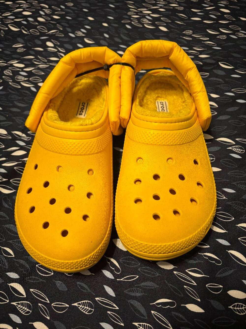 Crocs Classic Lined Neo Puff Crocband Clog Yellow Discontinued M8/W10